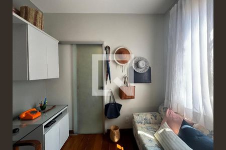 Apartamento à venda com 3 quartos, 102m² em Sagrada Família, Belo Horizonte