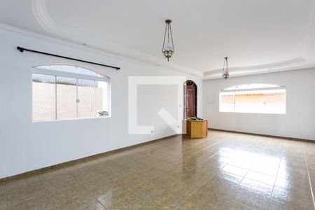 Sala de apartamento para alugar com 4 quartos, 200m² em Vila Carmosina, São Paulo