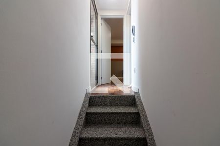 Corredor de apartamento para alugar com 2 quartos, 85m² em Indianópolis, São Paulo