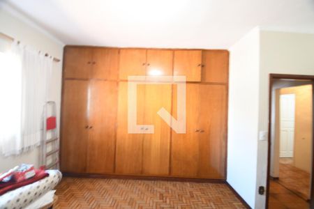 Quarto 1 de casa à venda com 2 quartos, 144m² em Vila Santa Isabel, Campinas