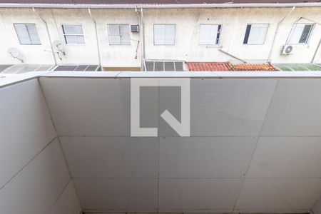 Casa de Condomínio para alugar com 2 quartos, 70m² em Jardim Gloria, Praia Grande