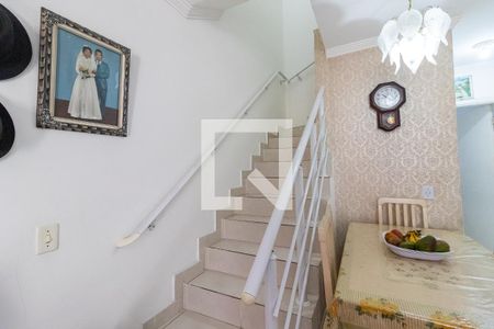 Casa de Condomínio para alugar com 2 quartos, 70m² em Jardim Gloria, Praia Grande