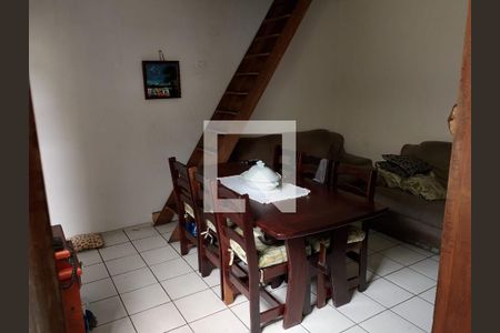 Casa à venda com 2 quartos, 86m² em Nova Gerti, São Caetano do Sul