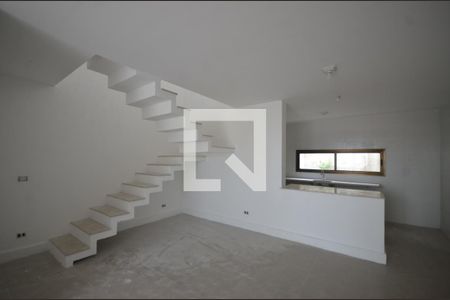 Sala de apartamento para alugar com 2 quartos, 100m² em Vila Valqueire, Rio de Janeiro