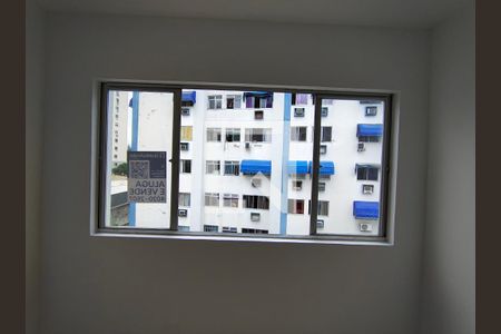 Sala de apartamento para alugar com 2 quartos, 60m² em Jacarepaguá, Rio de Janeiro