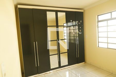 Quarto 1 de casa para alugar com 3 quartos, 70m² em Jardim Monte Serrat, Aparecida de Goiânia