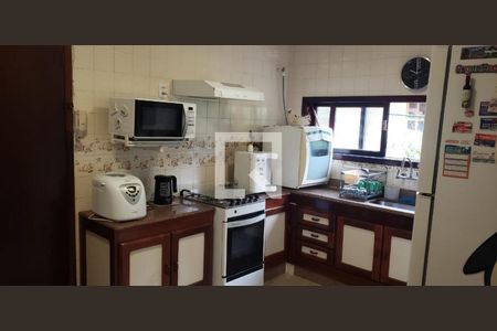 Casa à venda com 4 quartos, 200m² em Matapaca, Niterói