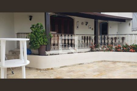 Casa à venda com 4 quartos, 200m² em Matapaca, Niterói