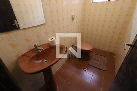 Lavabo de casa para alugar com 4 quartos, 320m² em Vila Yara, Osasco