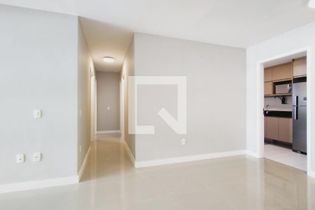 Sala de apartamento para alugar com 3 quartos, 110m² em Barra da Tijuca, Rio de Janeiro