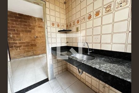 Casa à venda com 2 quartos, 140m² em Bonfim, Belo Horizonte