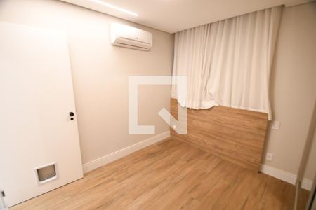 Quarto 1 de apartamento à venda com 2 quartos, 71m² em Cambuí, Campinas