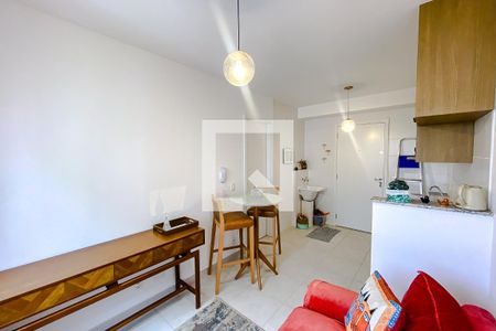 Sala de kitnet/studio para alugar com 1 quarto, 27m² em Cambuci, São Paulo