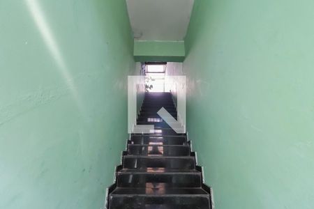 Escada de casa para alugar com 1 quarto, 70m² em Jardim Cibele, São Paulo