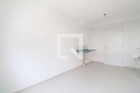 Sala/Cozinha/Área de serviço de apartamento para alugar com 1 quarto, 32m² em Parque Industrial Tomas Edson, São Paulo