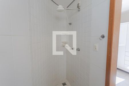 Banheiro da Suíte de apartamento à venda com 3 quartos, 70m² em Santa Efigênia, Belo Horizonte