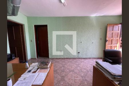 Casa para alugar com 3 quartos, 150m² em Jardim Ester Yolanda, São Paulo