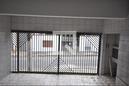 Vista da sala de casa para alugar com 2 quartos, 120m² em Parque Vitoria, São Paulo