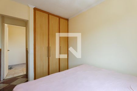 Quarto 1 de apartamento à venda com 3 quartos, 51m² em Conjunto Promorar Raposo Tavares, São Paulo