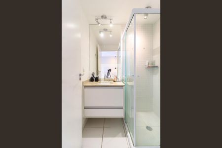 Banheiro de kitnet/studio à venda com 1 quarto, 38m² em Brooklin, São Paulo