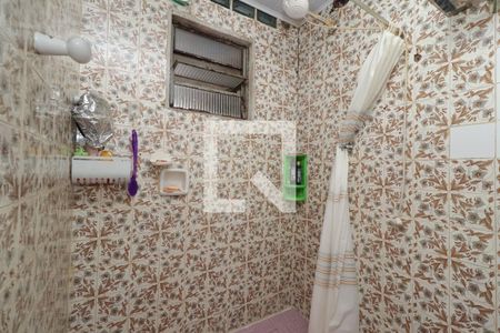 Banheiro de casa à venda com 2 quartos, 150m² em Jardim Itapemirim, São Paulo