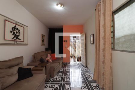 Sala de casa à venda com 2 quartos, 150m² em Jardim Itapemirim, São Paulo