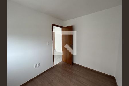 Quarto 1 de apartamento para alugar com 2 quartos, 50m² em Del Castilho, Rio de Janeiro