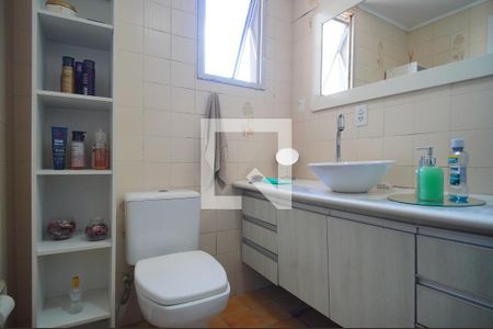 Banheiro de apartamento à venda com 2 quartos, 85m² em Pátria Nova, Novo Hamburgo