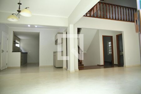 Sala de casa à venda com 3 quartos, 349m² em Parque dos Passaros, São Bernardo do Campo