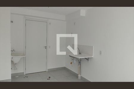 Sala / Cozinha / Área de serviço de apartamento à venda com 2 quartos, 33m² em Itaquera, São Paulo