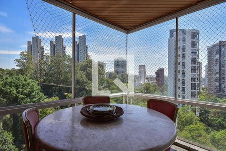 Varanda de apartamento à venda com 4 quartos, 272m² em Morumbi, São Paulo