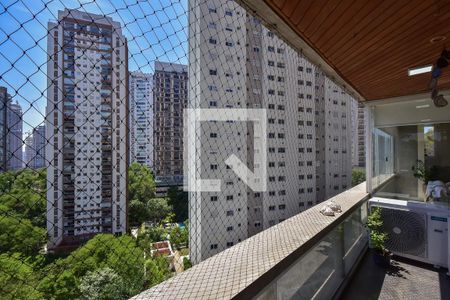 Varanda de apartamento à venda com 4 quartos, 272m² em Morumbi, São Paulo