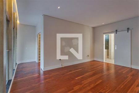 Casa à venda com 4 quartos, 610m² em Jardim Cordeiro, São Paulo