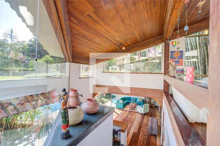Casa de Condomínio à venda com 4 quartos, 500m² em Santo Amaro, São Paulo