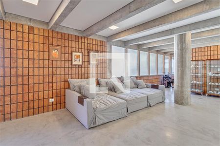 Casa à venda com 4 quartos, 770m² em Santo Amaro, São Paulo