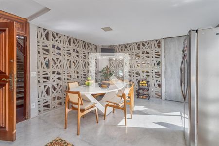 Casa à venda com 4 quartos, 770m² em Santo Amaro, São Paulo