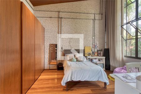 Casa à venda com 5 quartos, 600m² em Santo Amaro, São Paulo