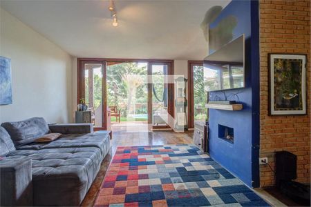 Casa à venda com 4 quartos, 337m² em Santo Amaro, São Paulo