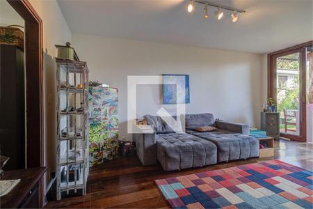 Casa à venda com 4 quartos, 337m² em Santo Amaro, São Paulo