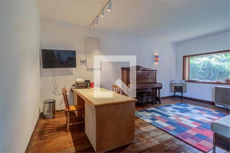 Casa à venda com 4 quartos, 337m² em Santo Amaro, São Paulo