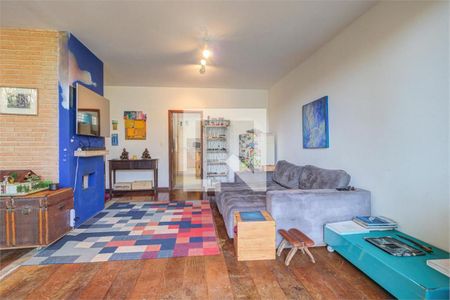 Casa à venda com 4 quartos, 337m² em Santo Amaro, São Paulo