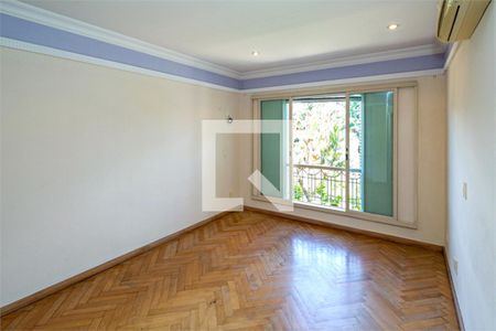 Casa à venda com 5 quartos, 850m² em Santo Amaro, São Paulo