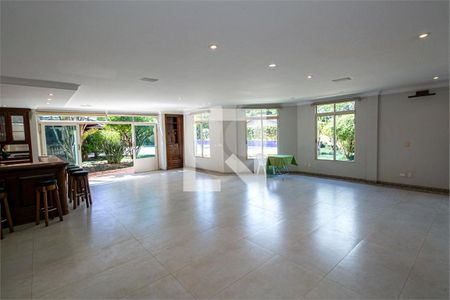 Casa à venda com 5 quartos, 850m² em Santo Amaro, São Paulo