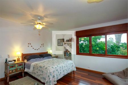 Casa à venda com 4 quartos, 578m² em Chácara Monte Alegre, São Paulo