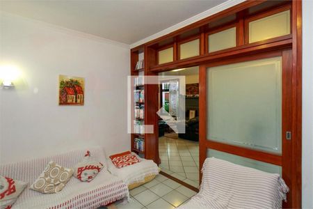 Casa à venda com 4 quartos, 578m² em Chácara Monte Alegre, São Paulo