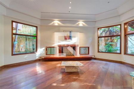 Casa à venda com 5 quartos, 742m² em Jardim dos Estados, São Paulo