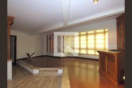 Casa à venda com 3 quartos, 598m² em Jardim Cordeiro, São Paulo