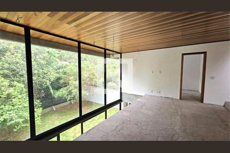 Casa à venda com 4 quartos, 410m² em Jardim Cordeiro, São Paulo