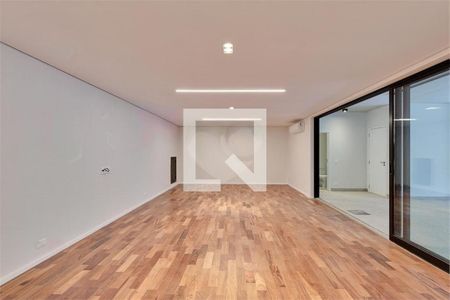 Casa de Condomínio à venda com 4 quartos, 600m² em Santo Amaro, São Paulo