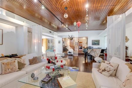 Casa à venda com 5 quartos, 566m² em Vila Nova Caledonia, São Paulo